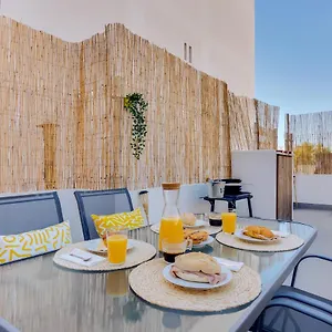  Сasa de vacaciones Faro: Casa Trevo Com Terraco Bbq
